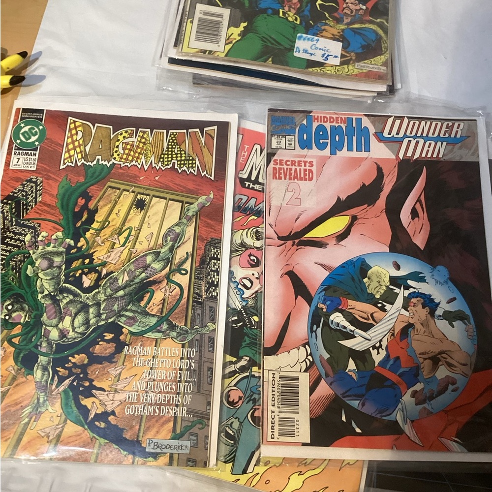 13 ComicBooks - Picture 6 of 8
